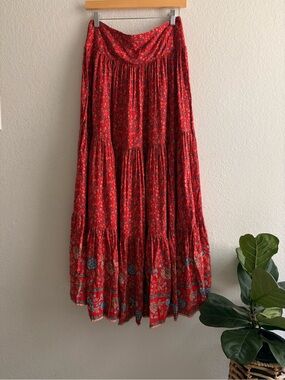 SOLD
NATURAL LIFE Red Floral Boho Tiered Maxi Skirt large
